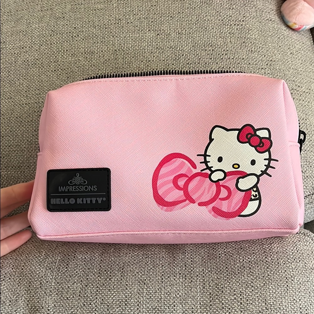 🩷Hello Kitty Pink Makeup Pouch with Bow